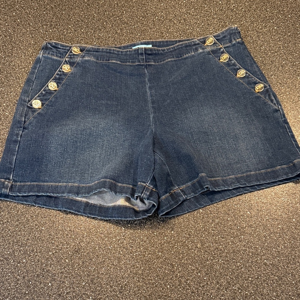 J. McLaughlin Dark Blue Jean Shorts with Button Accents - size 12